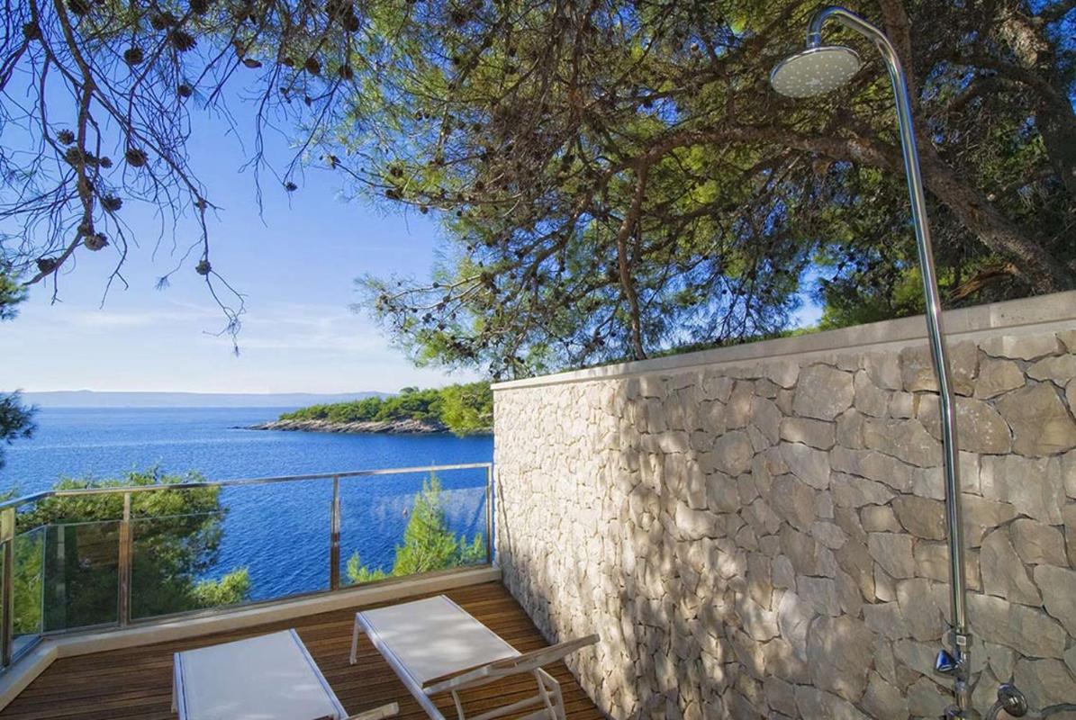 Luxury Seafront Villa My Dream With Private Pool, Jacuzzi And Staff At The Beach On Brac Island - Sumartin Selca  Экстерьер фото