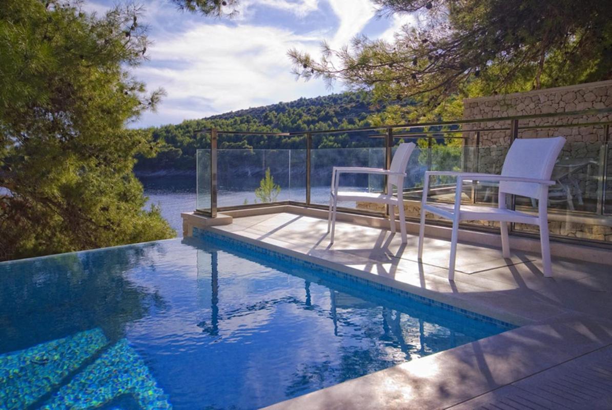 Luxury Seafront Villa My Dream With Private Pool, Jacuzzi And Staff At The Beach On Brac Island - Sumartin Selca  Экстерьер фото