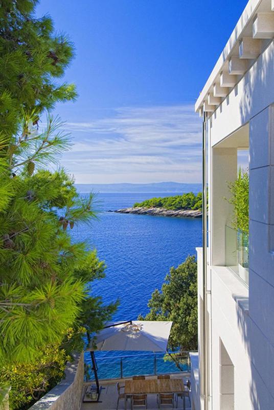 Luxury Seafront Villa My Dream With Private Pool, Jacuzzi And Staff At The Beach On Brac Island - Sumartin Selca  Экстерьер фото
